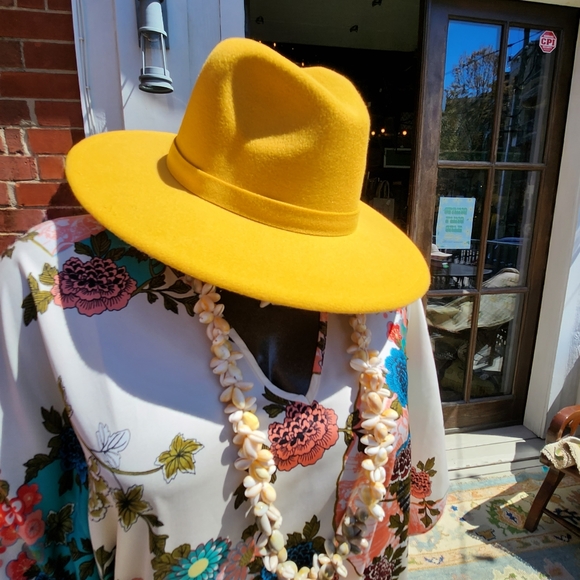 💛Bright Yellow Brim - Super cute 😍 Unisex💛 - Picture 10 of 17